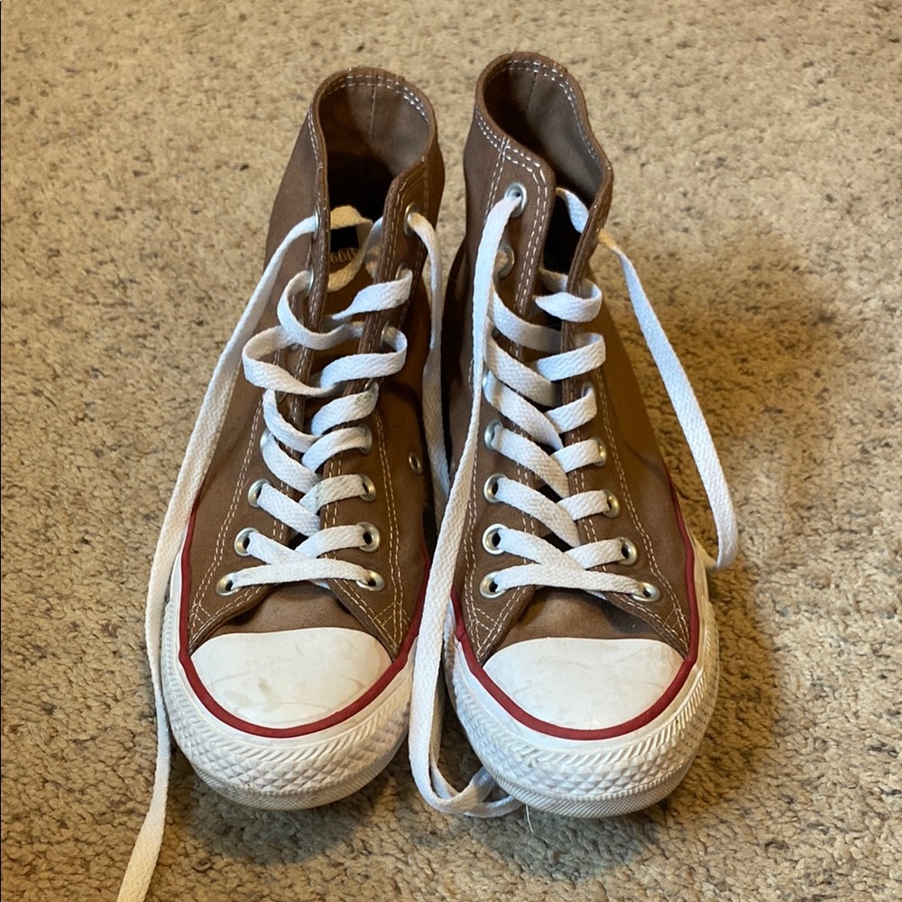 Brown Converse Chuck Taylor high tops